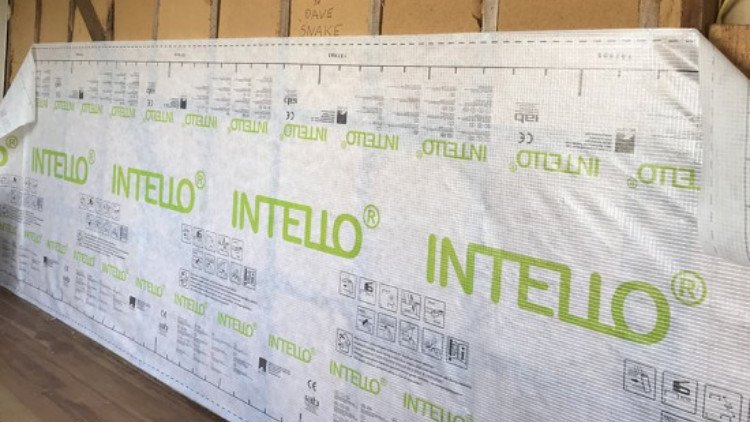 Kiwi House - Installing INTELLO<sup>®</sup> PLUS Intelligent Air Barrier over insulation