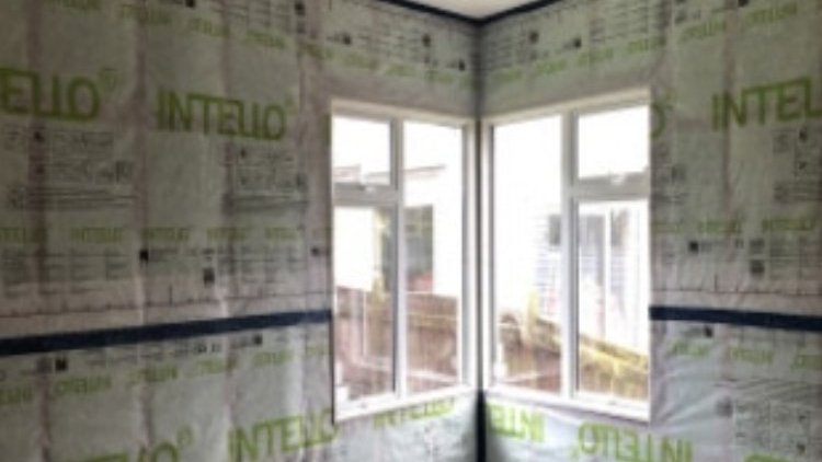 The Kāinga Ora retrofit program  - Installation of pro clima INTELLO <sup>®</sup> PLUS a smart vapour control layer which protects the envelope from mould growth