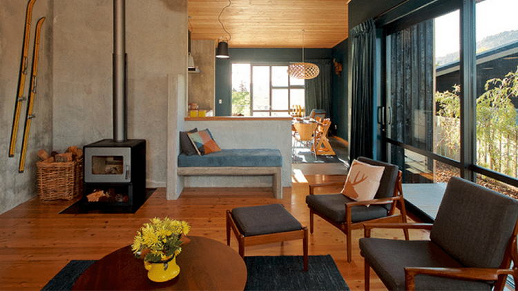 Kowhai Cabin  - Livingroom and Kitchen
