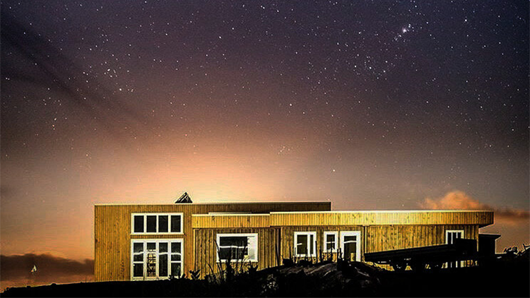 Raglan House at night