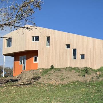 Waiheke House - Energy-Efficient Island Style