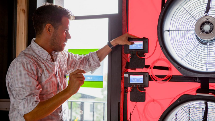 pro clima Blower Door Operators