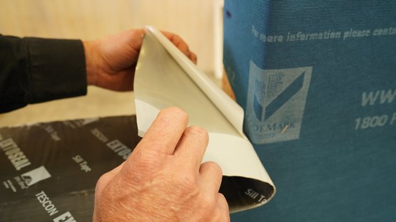 TESCON EXTOSEAL Sill Application